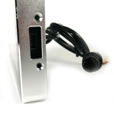 Dinamik QR Kodu Yüz Tanıma Seyirci Makinesi Suya Dayanıklı TCP IP